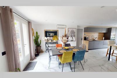 Maison - 167 m² - 10 pièces