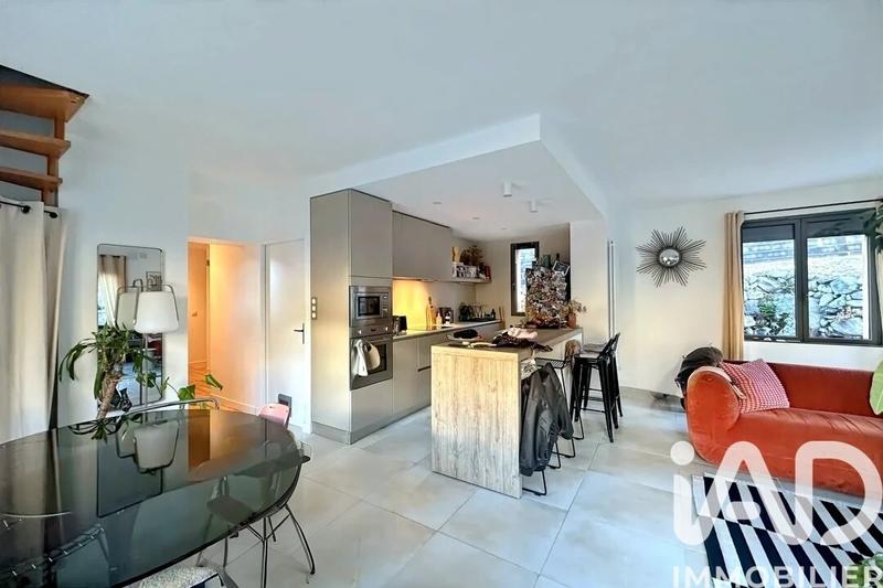 Maison - 101 m² - 5 pièces