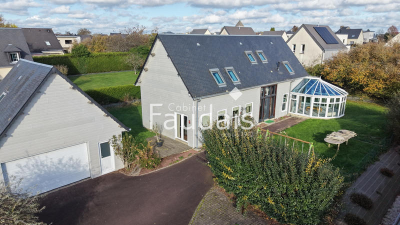 Maison - 189 m² - 6 pièces