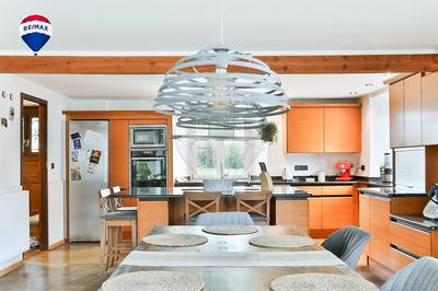 Maison - 243 m² - 7 pièces