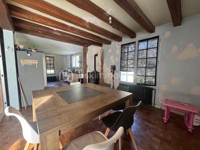 Maison - 200 m² - 8 pièces