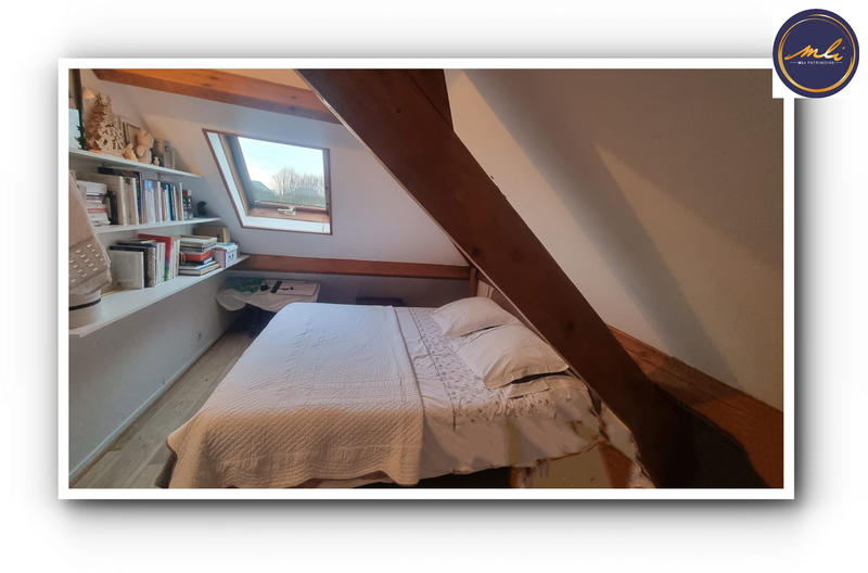 Maison traditionnelle - 200 m² - 8 pièces