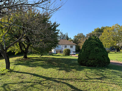 Maison - 139 m² - 5 pièces