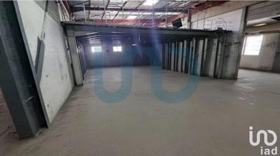 Local commercial - 631 m²