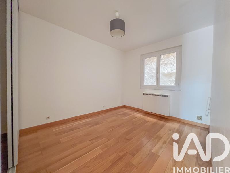 Appartement - 92 m² - 4 pièces