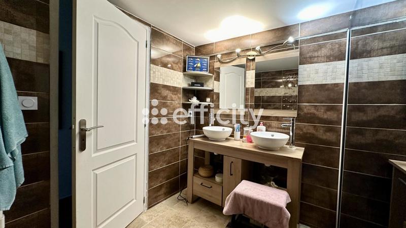 Maison - 155 m² - 8 pièces