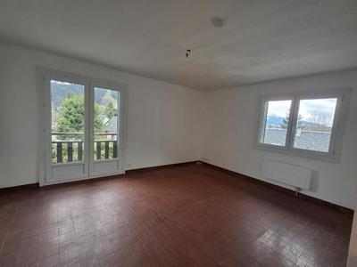 Appartement - 84 m² - 3 pièces