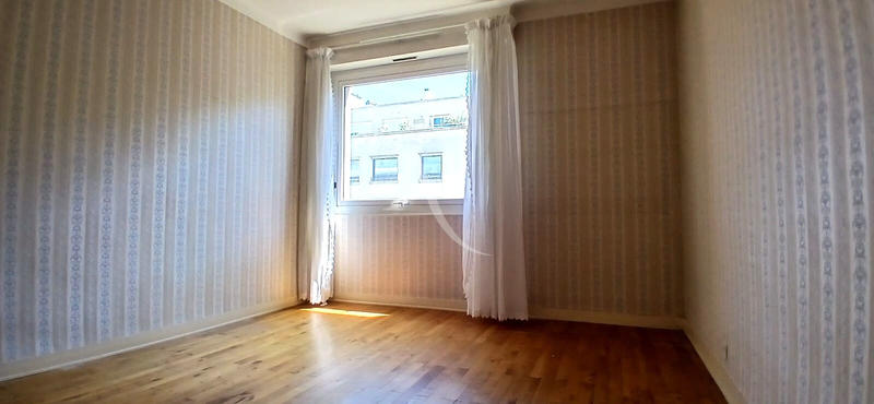 Appartement - 90 m² - 3 pièces
