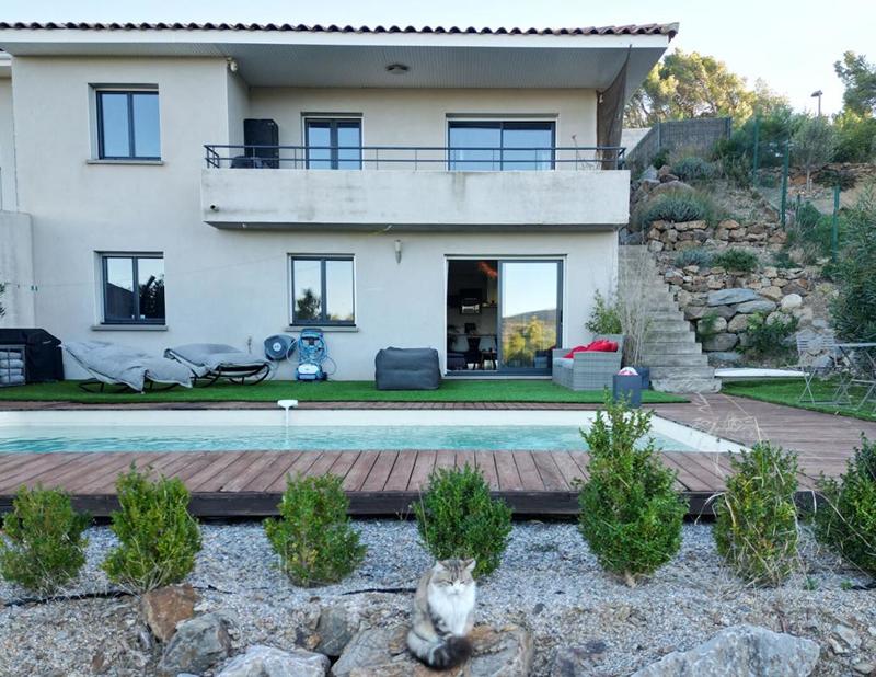 Maison - 143 m² - 6 pièces