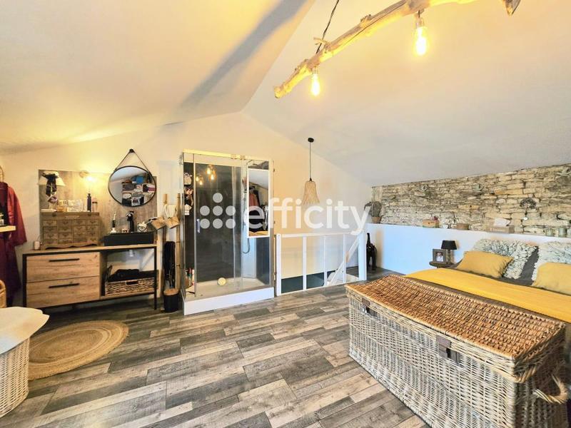 Maison - 197 m² - 7 pièces