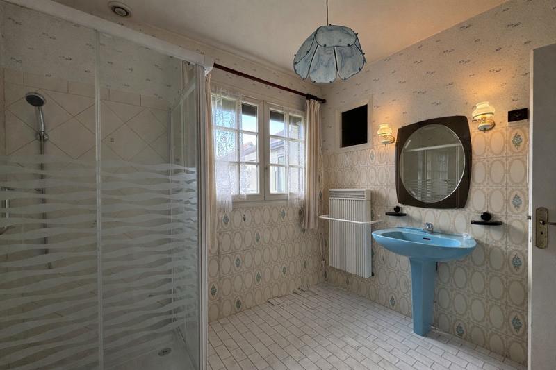 Maison traditionnelle - 160 m² - 5 pièces