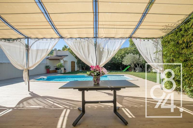 Maison - 120 m² - 4 pièces