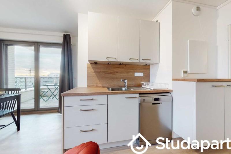 Chambre - 9 m² - 1 pièce