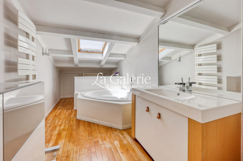 Appartement - 87 m² - 4 pièces