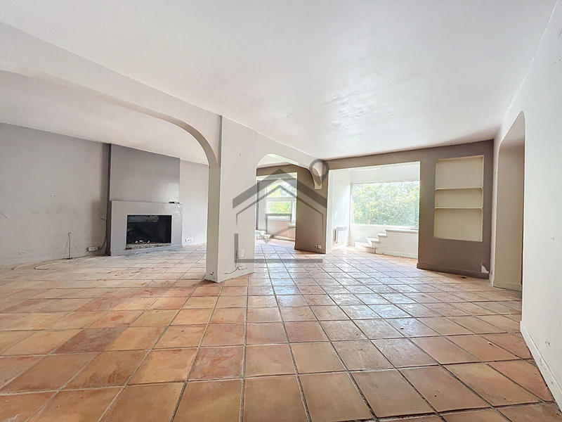 Maison - 189 m² - 7 pièces