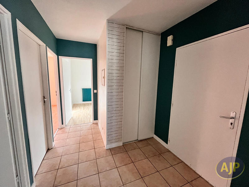 Appartement - 76 m² - 3 pièces