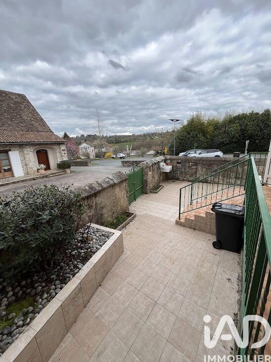 Maison de village - 181 m² - 7 pièces