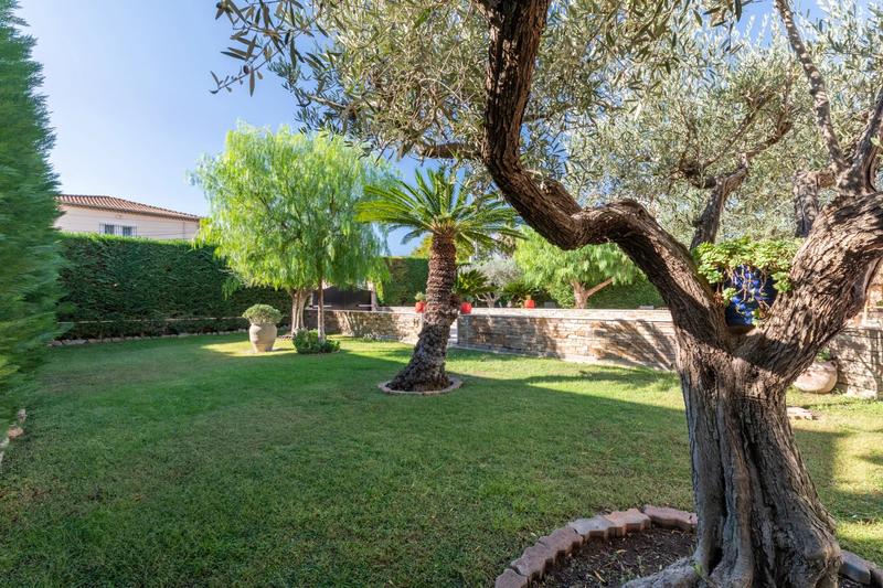 Maison - 168 m² - 7 pièces