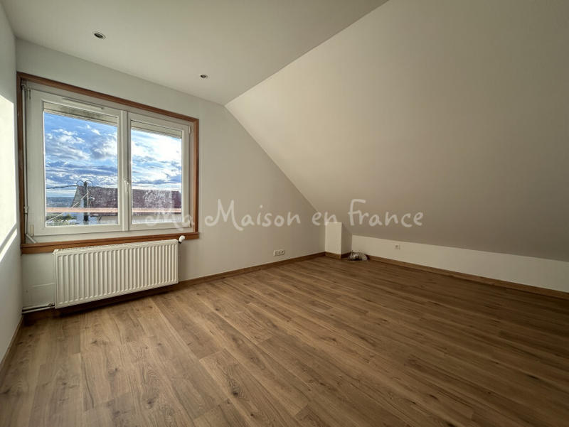 Maison - 110 m² - 6 pièces