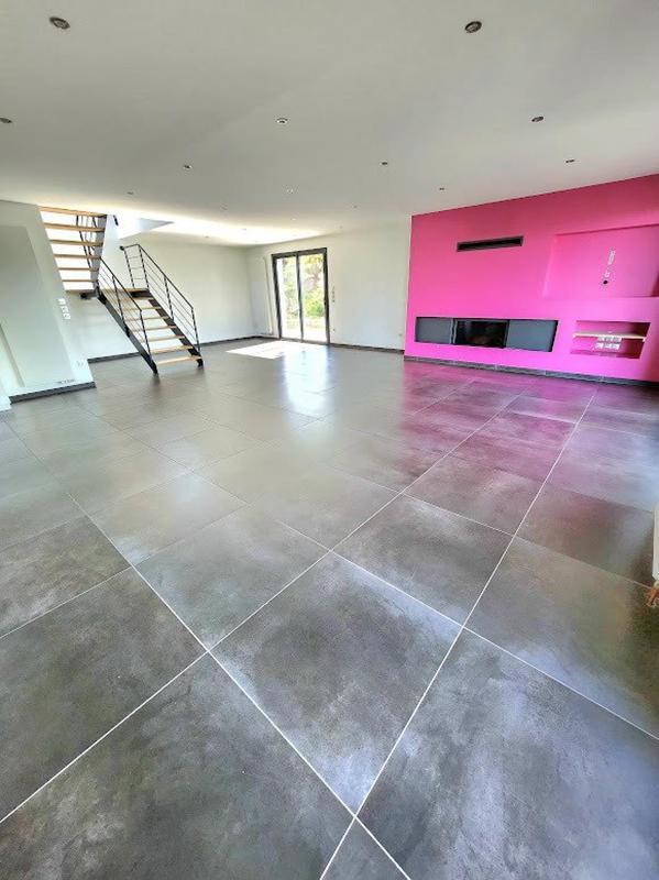 Maison - 207 m² - 7 pièces