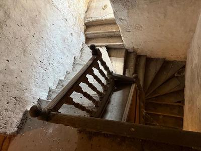 Maison - 975 m² - 10 pièces