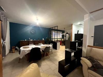 Maison - 85 m² - 5 pièces