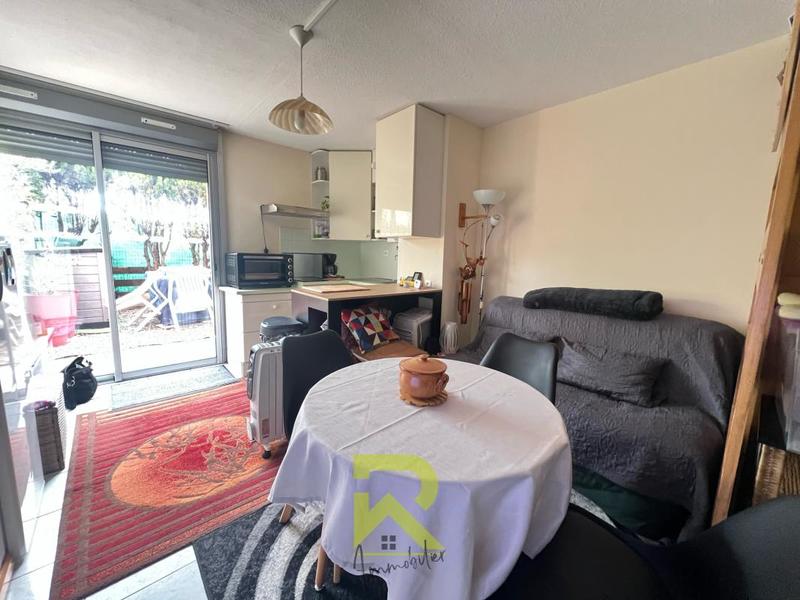 Studio - 25 m² - 1 pièce