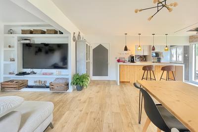 Maison - 95 m² - 4 pièces