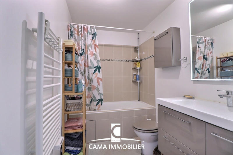 Maison - 87 m² - 4 pièces