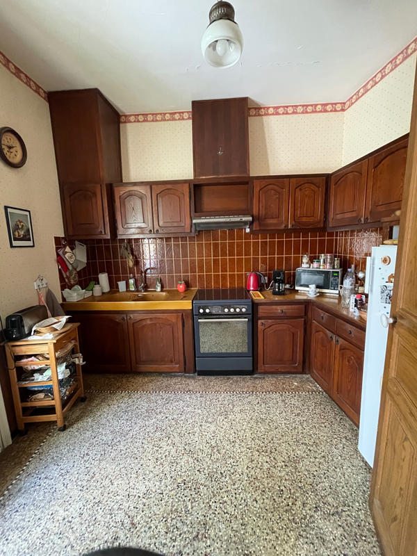 Maison - 180 m² - 8 pièces