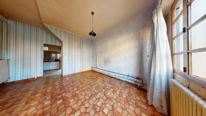 Maison - 80 m² - 5 pièces