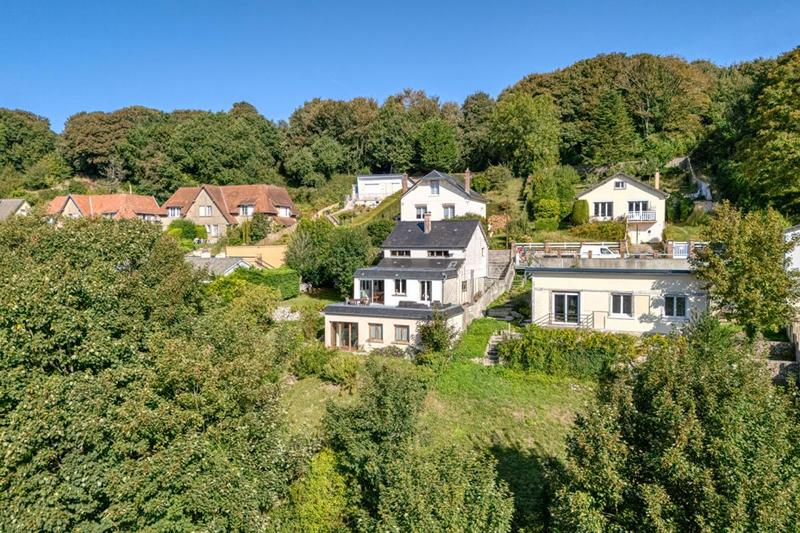 Maison - 149 m² - 6 pièces