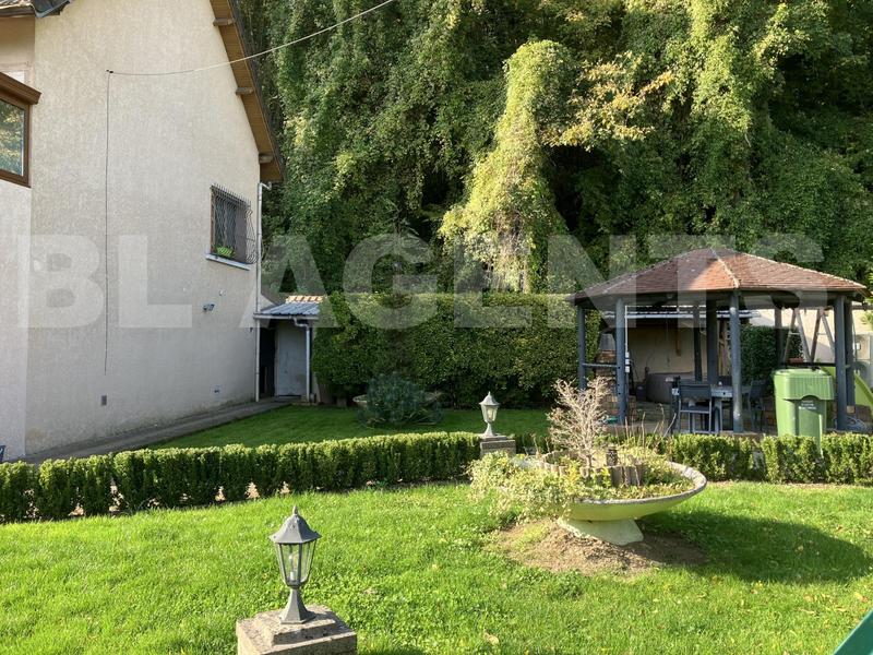 Maison - 176 m² - 6 pièces