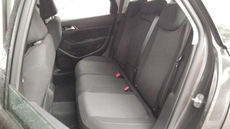 Peugeot 308 II 1.5 Bluehdi 130.0 Active