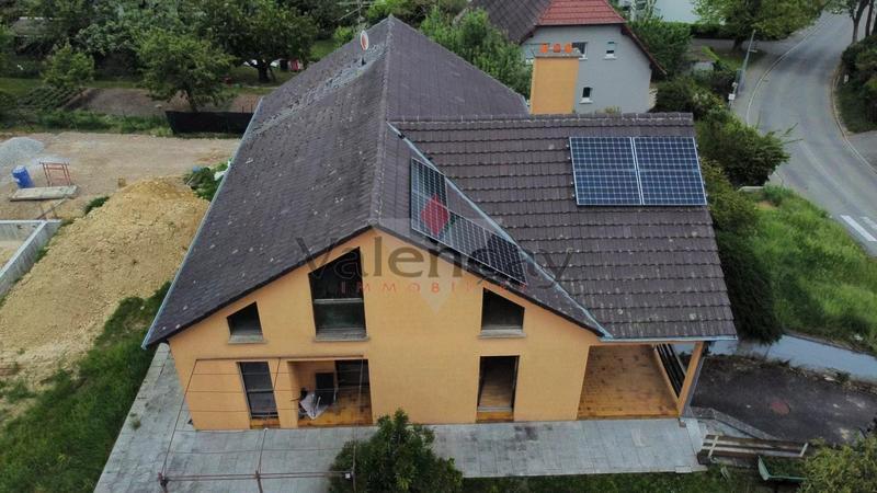 Maison - 181 m² - 6 pièces