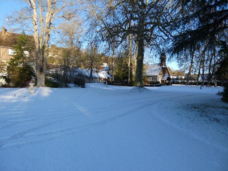 Demeure - 16 pièces