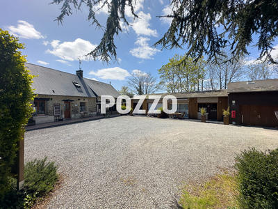 Maison - 375 m² - 19 pièces