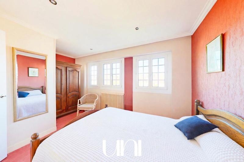 Maison - 159 m² - 6 pièces