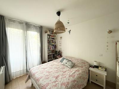 Appartement ancien - 65 m² - 3 pièces