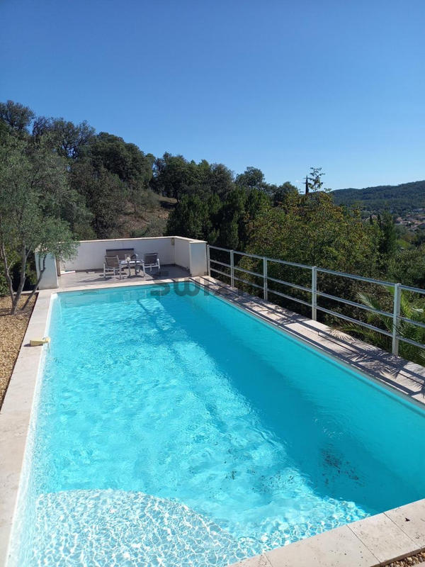 Villa - 159 m² - 6 pièces