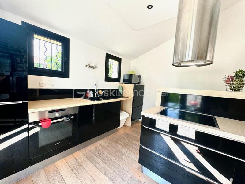 Villa - 141 m² - 6 pièces