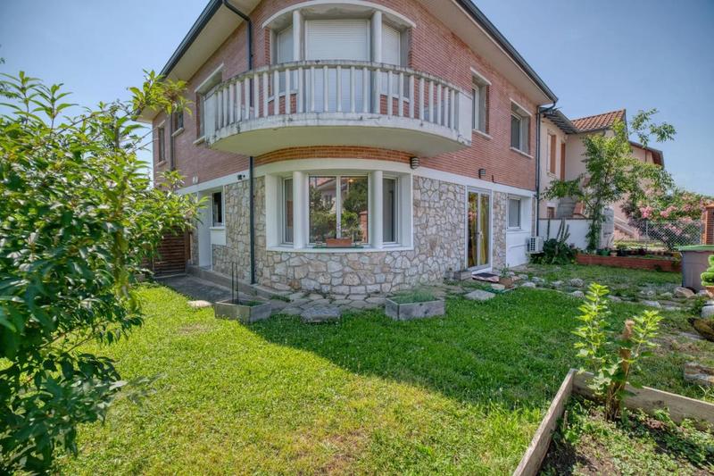 Maison - 190 m² - 6 pièces