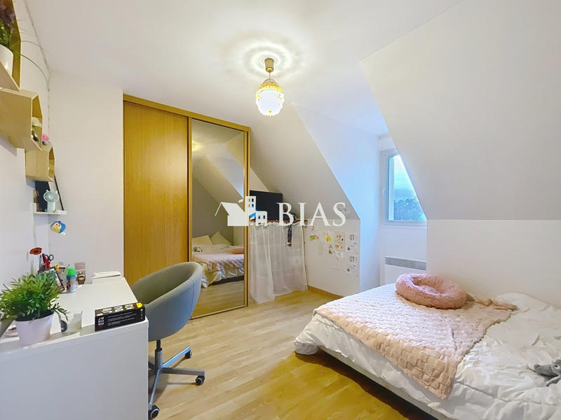 Maison - 134 m² - 7 pièces