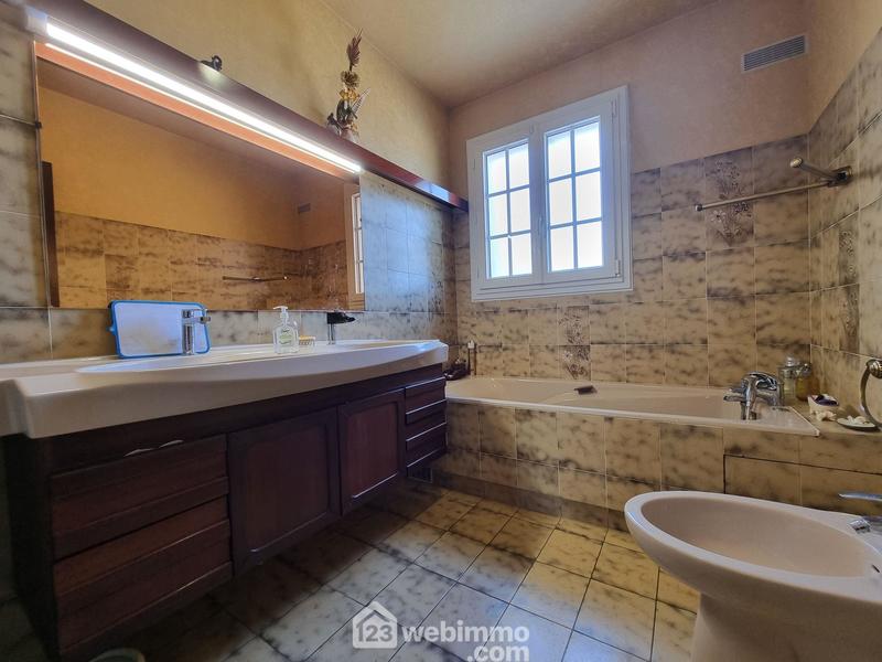 Maison - 130 m² - 6 pièces