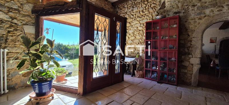 Maison - 364 m² - 7 pièces