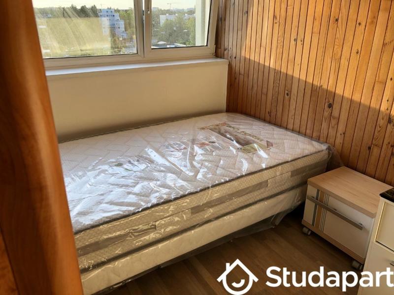 Chambre - 10 m² - 1 pièce