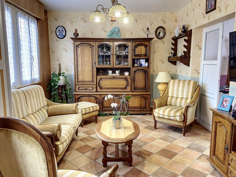 Maison - 106 m² - 8 pièces