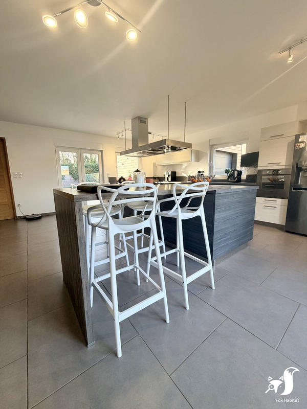 Maison - 229 m² - 6 pièces