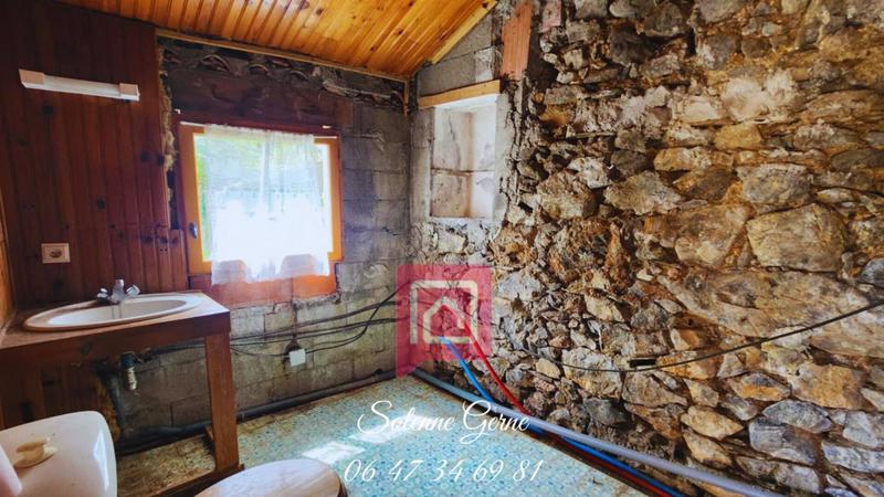 Maison - 100 m² - 100 pièces