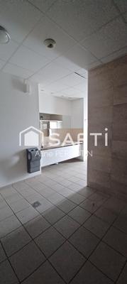 Local commercial - 940 m² - 10 pièces